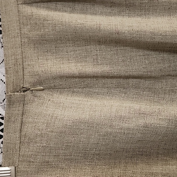 **SOLD**Le Suit Pant Suit from Macy's Light Olive Green - Picture 4 of 10